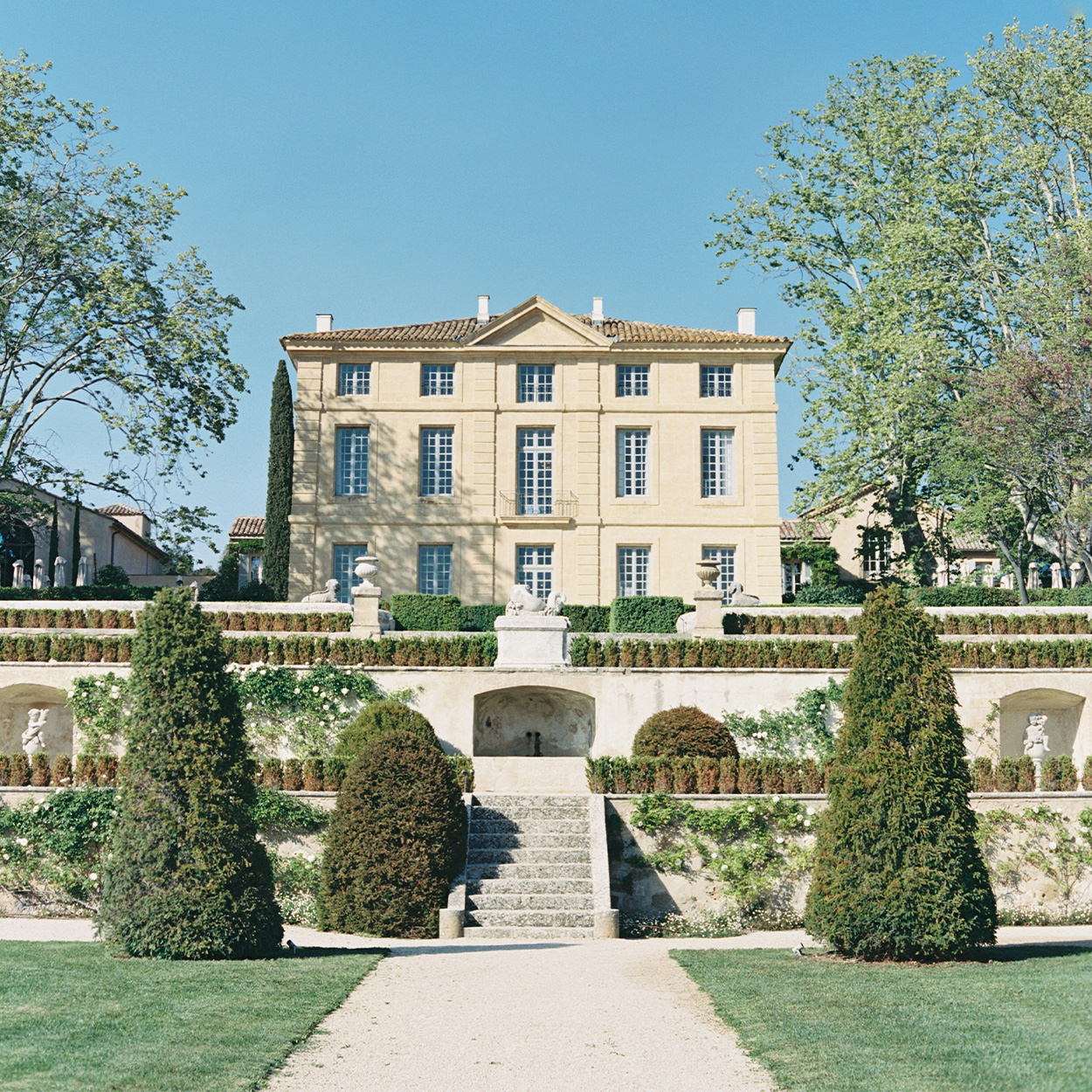 Les plus beaux châteaux de Provence 