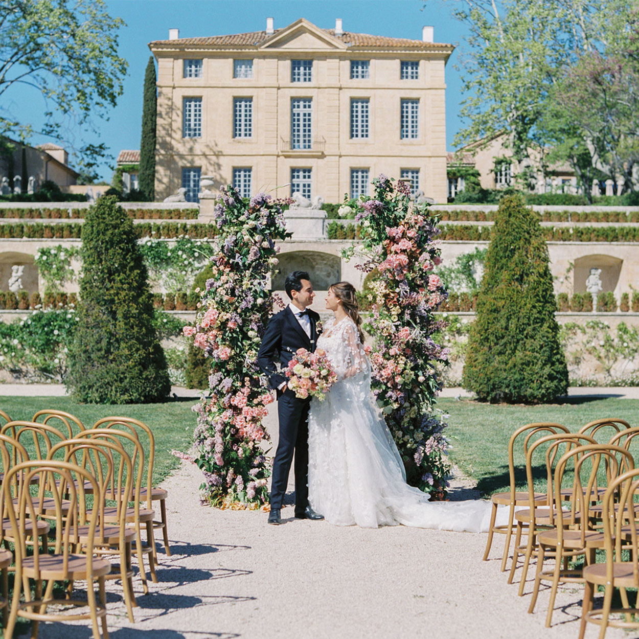 Dreamy sunset-colored wedding inspiration at a french château